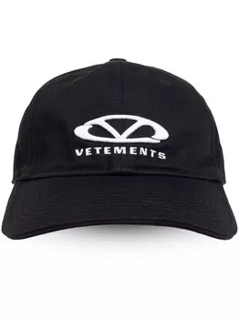Кепка с вышитым логотипом VETEMENTS, черный