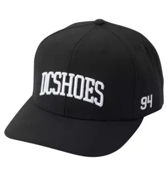 Кепка Snapback DC Shoes "Полупрофессиональная", черный