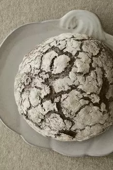 Керамическое сервировочное блюдо H&M, белый