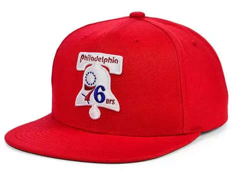 Классическая бейсболка Philadelphia 76ers HWC Basic Snapback Mitchell & Ness