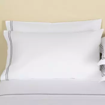 Классическая хлопковая наволочка из перкаля для отеля Frette, серый