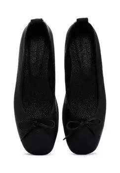 Классические балетки Derimod, черные