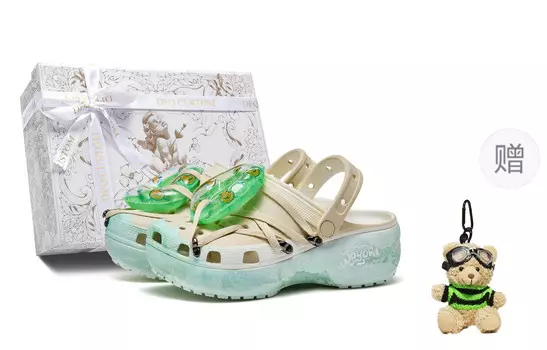 Классические башмаки женские Crocs