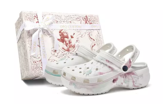 Классические башмаки женские Crocs