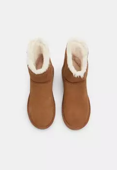 Классические ботильоны Bata, бежевый