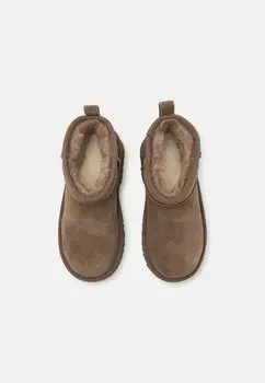 Классические ботильоны CLASSIC ULTRA MINI NEW HEIGHTS UGG, хаки