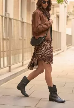 Классические ботильоны FOREVER COMFORT SLOUCH Next, черный