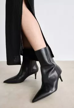 Классические ботильоны STILETTO HEEL BOOTIE Calvin Klein Jeans, черный