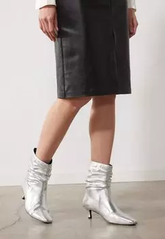 Классические ботильоны Zign, серебристый