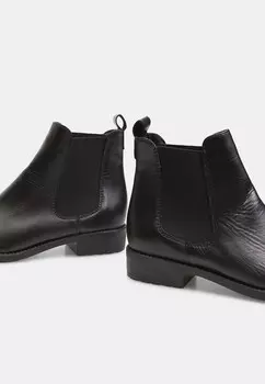 Классические ботинки Bata, черный