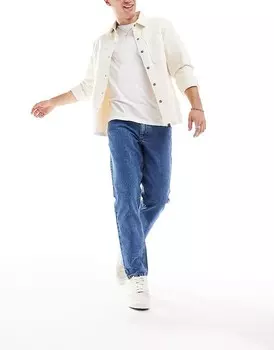 Классические синие жесткие джинсы средней степени стирки ASOS DESIGN