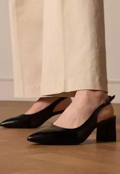 Классические туфли на каблуке Manfield, черный