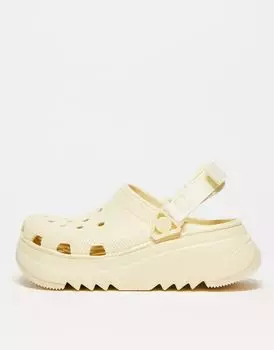 Классические туристические сабо Crocs ванильного цвета