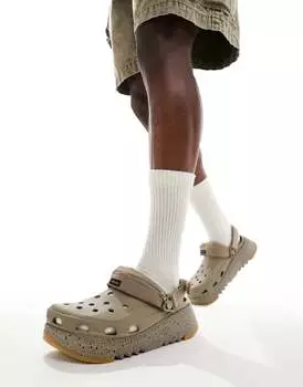 Классические туристические сабо унисекс цвета хаки Crocs