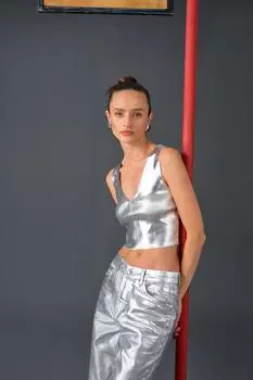 Классная майка из блестящего трикотажа с V-образным вырезом DeFacto, серый