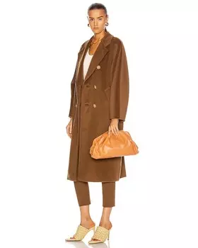 Клатч-мешочек Bottega Veneta, цвет Clay & Gold