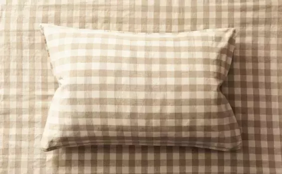 Клетчатая наволочка Zara Home, светло-бежевый