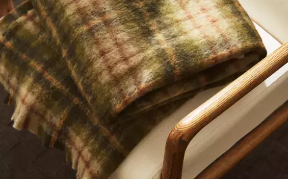 Клетчатое одеяло из синели Zara Home, зеленый