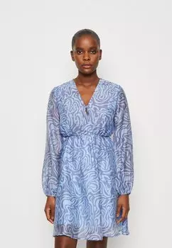 Коктейльное платье b.young