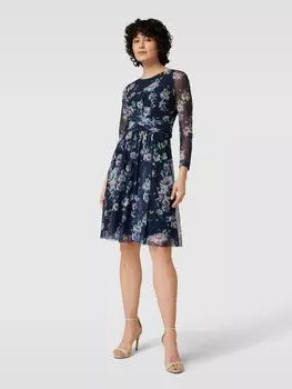 Коктейльное платье с оборками Swing