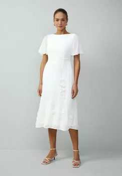 Коктейльное платье / Вечернее платье FESTIVES MIDI MIT STICKEREI UND BINDEGRTEL s.Oliver BLACK LABEL, молочный