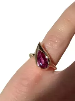 Кольцо из 18-каратного розового золота с сапфиром Мика Jewels Aficionado, золотой