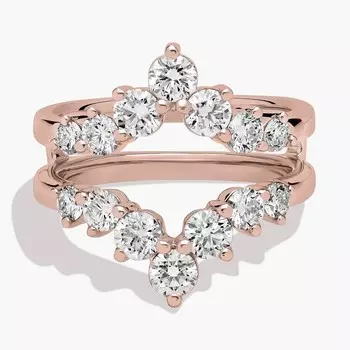 Кольцо с бриллиантовой вставкой в форме заостренной короны из 18-каратного розового золота (1 1/2 карата). Blue Nile