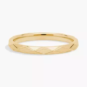 Кольцо с рельефным шестигранником из 18-каратного желтого золота (2 мм) Blue Nile