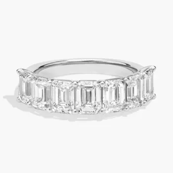 Кольцо с семью выращенными в лаборатории бриллиантами изумрудами из 14-каратного белого золота (3 1/2 карата, два камня - FG / VS2-SI1) Blue Nile