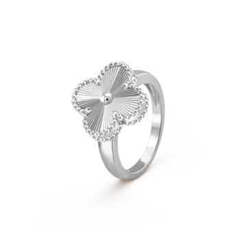 Кольцо Van Cleef & Arpels Vintage Alhambra, 18-ct белое золото