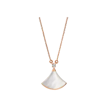 Колье Bulgari Divas' dream из розового золота 18 карат с перламутром и бриллиантами