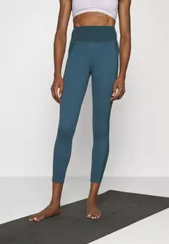 Колготки Adidas, полярная ночь