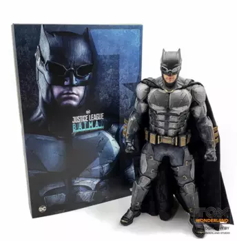 Коллекционная фигурка Hot Toys Justice League, Batman (Tactical Batsuit Version) MMS432 (Regular Edition), 33 см
