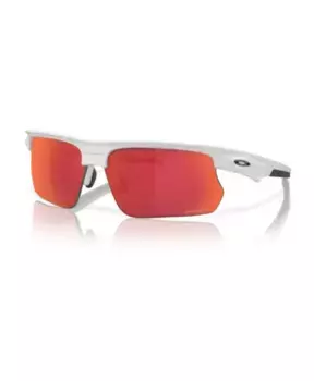 Коллекция стильных солнцезащитных очков Oakley, серый