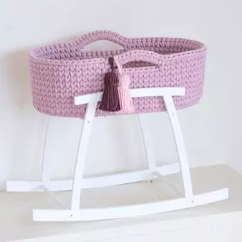 Колыбелька для куклы - Корзина Моисей (ГРЯЗНО-РОЗОВАЯ) с матрасом, постельным бельем, бахромой + белая деревянная основа Like Moses