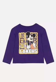 Команда Nba Chicago Bulls Disney Graphic Unisex Outerstuff, цвет court purple