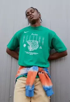 Команда Nike, клевер