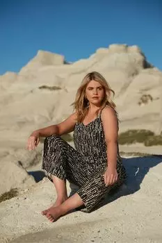 Комбинезон из джерси Curve с однотонным точечным принтом Live Unlimited, черный