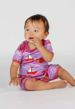 Комбинезон KURZRMLIGER STRAMPLER MIT BOOT UND FISCH Smfolk, розовый