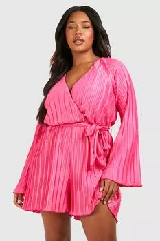 Комбинезон Plus с поясом и плиссированной запахом boohoo, розовый