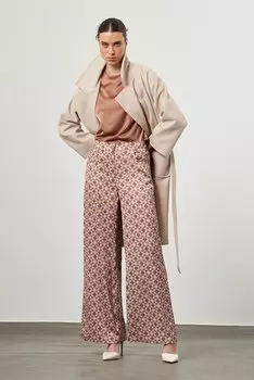 Комбинированные брюки с геометрическим узором Mizalle