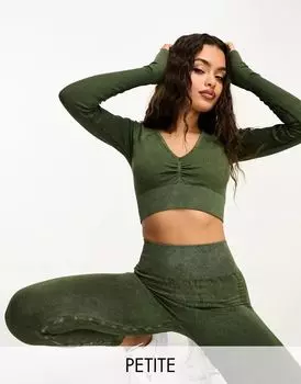 Комбинированный топ с длинными рукавами и V-образным вырезом ASOS Petite Acid Wash