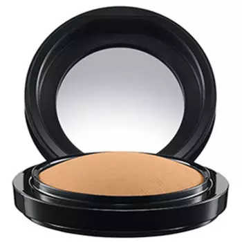 Компактная пудра с подогретыми минералами mineralize skinfinish natural Mac, цвет medium tan