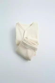 Комплект боди и леггинсов из вафельного трикотажа ZARA, цвет Light ecru