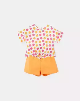 Комплект для девочки с футболкой с фруктами и оранжевыми шортами Tutto Piccolo, оранжевый