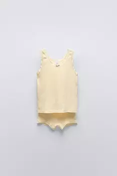 Комплект из футболки и брюк ZARA, ваниль