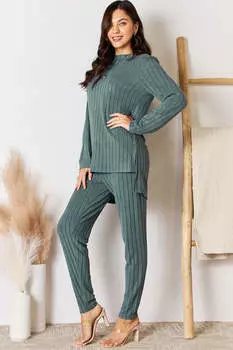 Комплект из топа и брюк в рубчик в полный размер с круглым вырезом и разрезом FASHNZFAB, бирюзовый