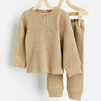 Комплект одежды штаны и футболка H&M Waffled Set, светло-бежевый