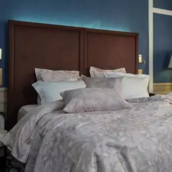 Комплект простыней из хлопкового сатина имбирного цвета Lameirinho, розовая палка