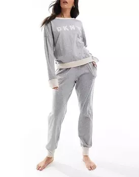 Комплект топа и джоггеров DKNY Signature в цвете Серый вереск